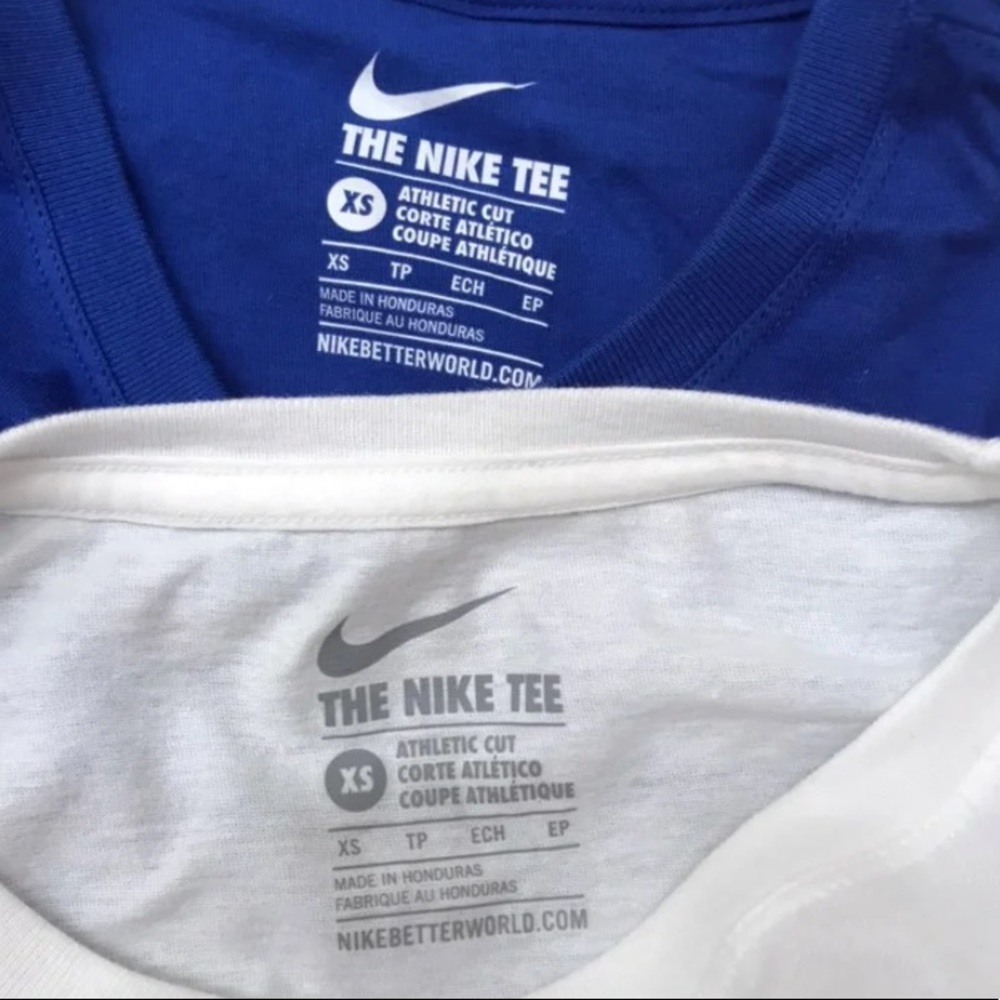 Bundle of 2 Nike women’s shirts